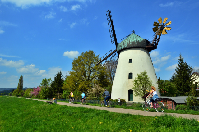 Bild 2: Die Mühle am Weserradweg in Tündern von Hörer Rolf Sander