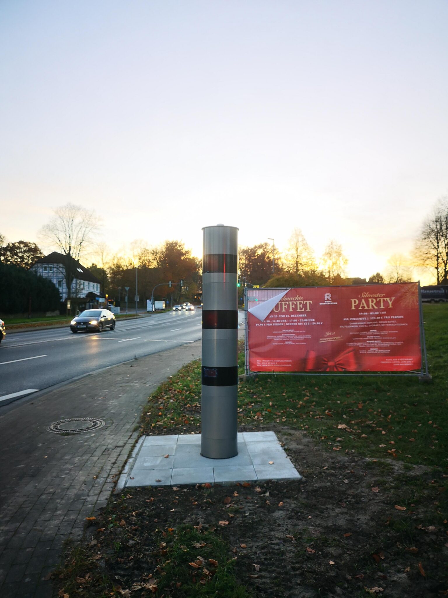Bad Münder: Neue Blitzersäule in Hachmühlen an der Kreuzung der B217 ...